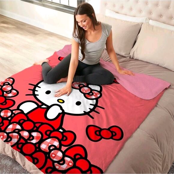 Hello Kitty Licensed Silk Touch Throw, 50" x 60" - Picture 3 of 9